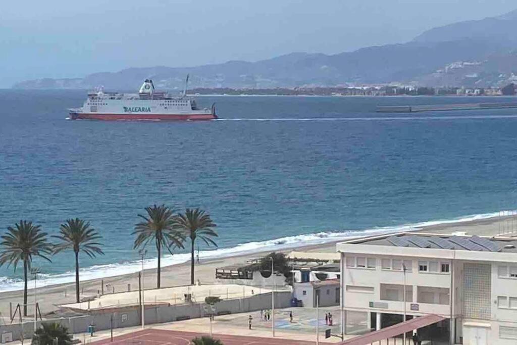 شقة Torrenueva Con Vistas A La Playa المظهر الخارجي الصورة