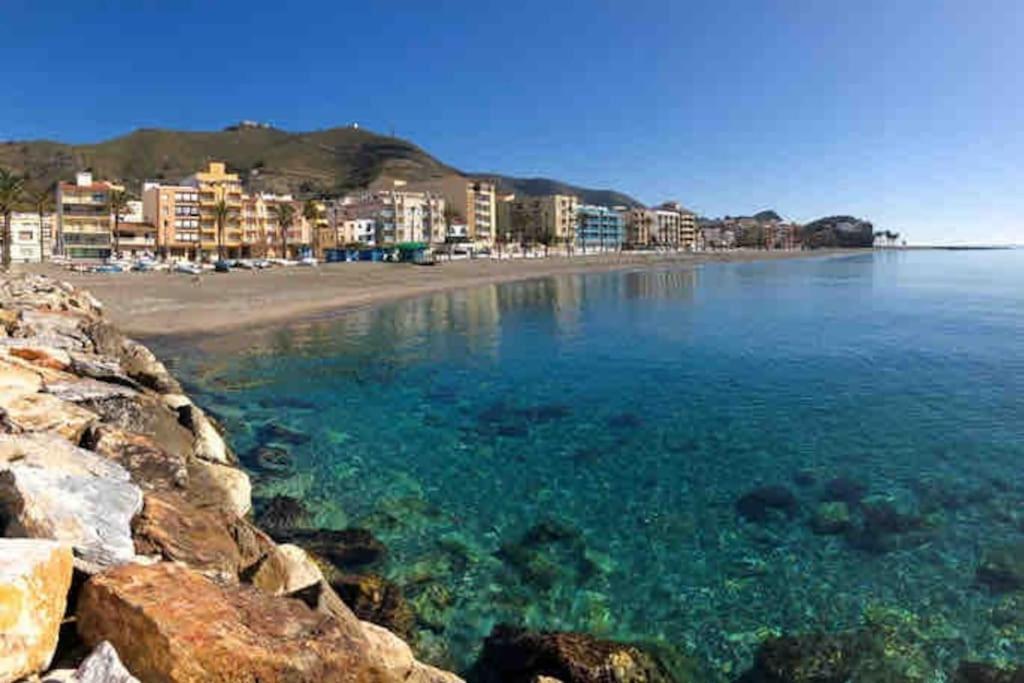 شقة Torrenueva Con Vistas A La Playa المظهر الخارجي الصورة